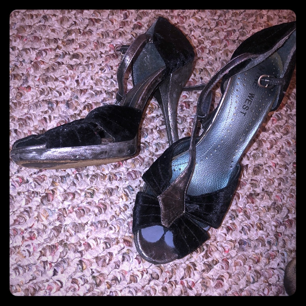 Nine West leather and velvet peeptoe stiletto